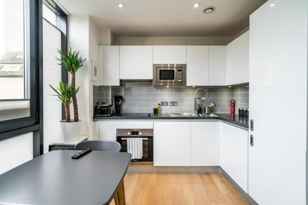 Modern 1 Bedroom Apartment In Hackney Wick ロンドン エクステリア 写真